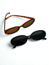 Load image into Gallery viewer, Bella Vintage Oval Sunglasses
