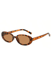 Load image into Gallery viewer, Bella Vintage Oval Sunglasses
