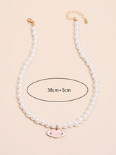 Load image into Gallery viewer, Pearl Heart Charm Necklace
